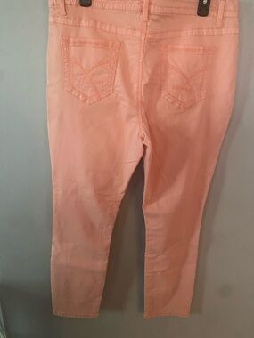 New peach colored Skinny Jeans — Stretch Slim Fit